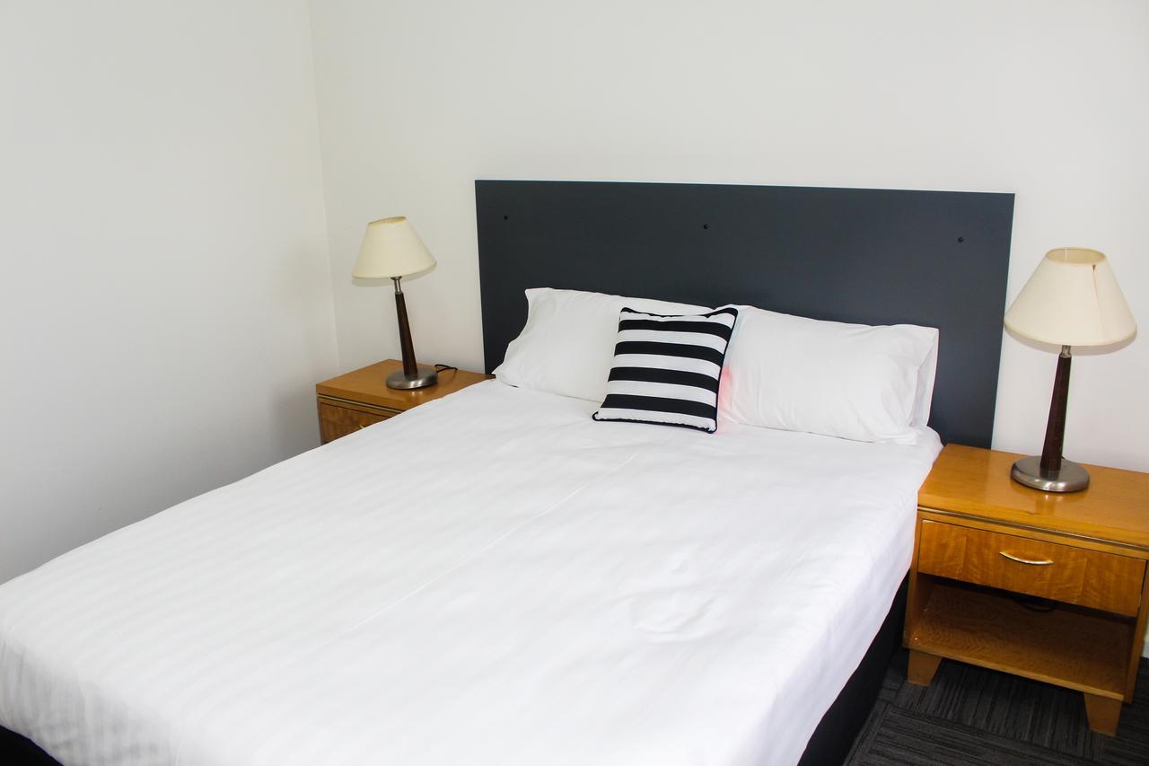 Crown Cbd Motel - City Location Бендиго Экстерьер фото