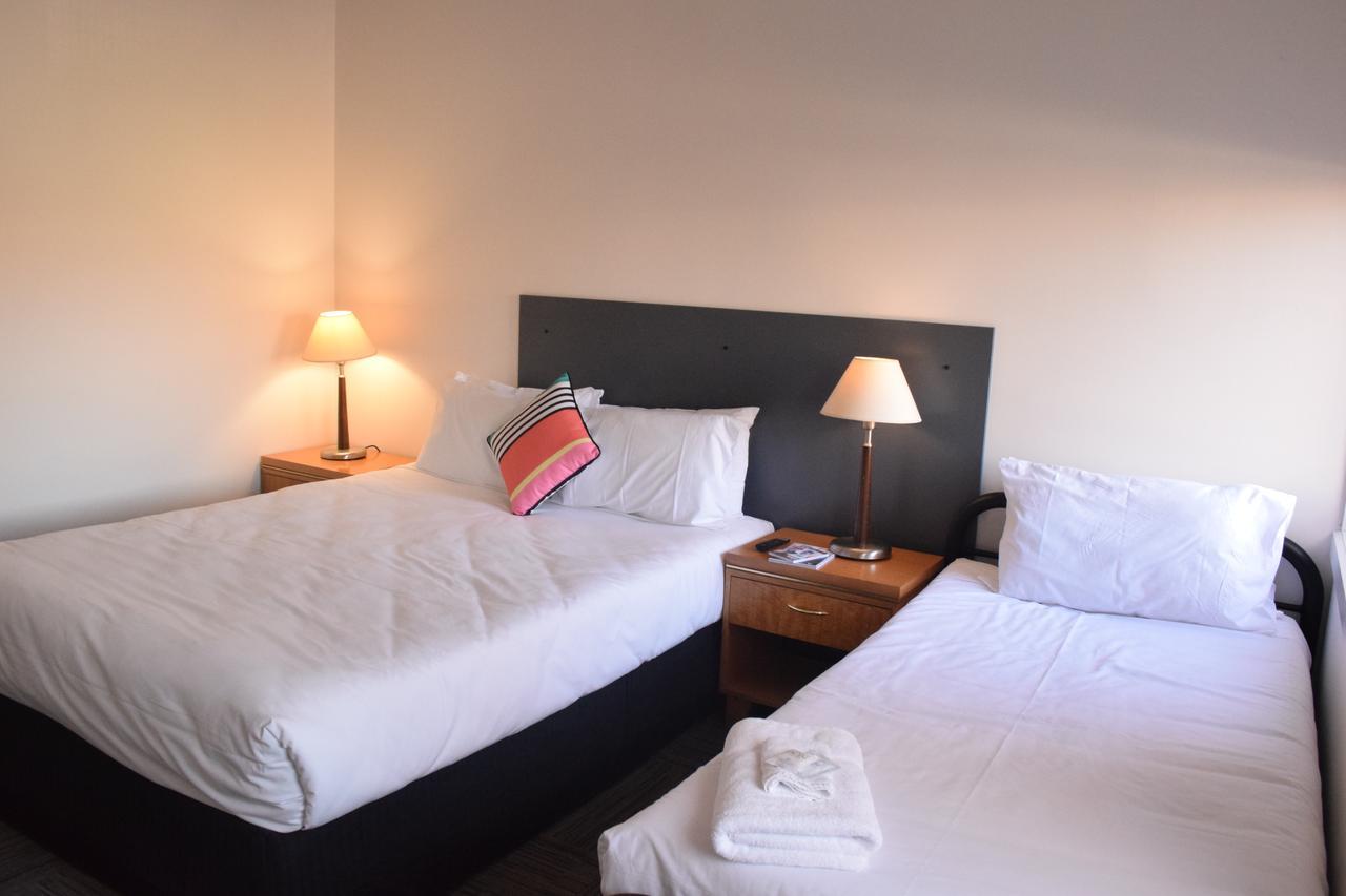 Crown Cbd Motel - City Location Бендиго Экстерьер фото