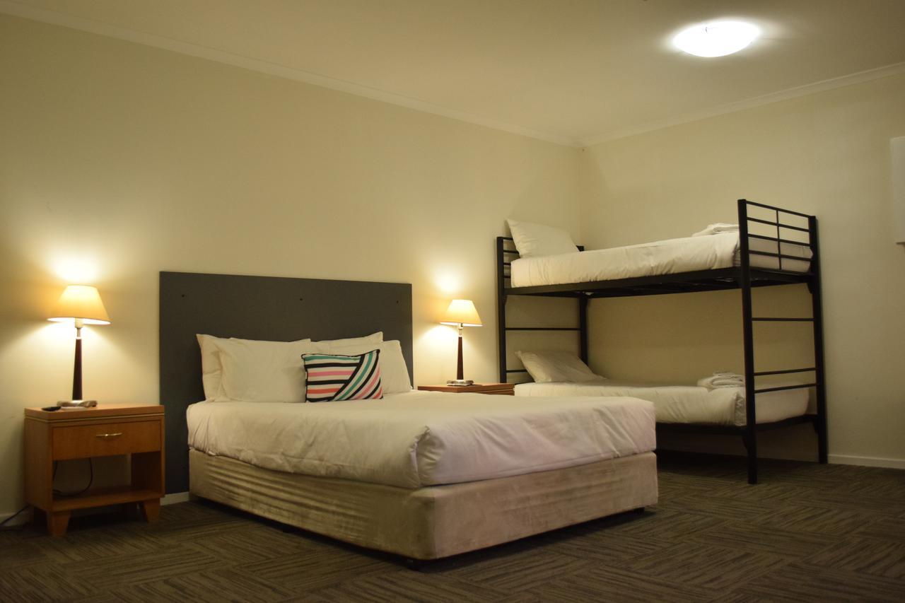 Crown Cbd Motel - City Location Бендиго Экстерьер фото